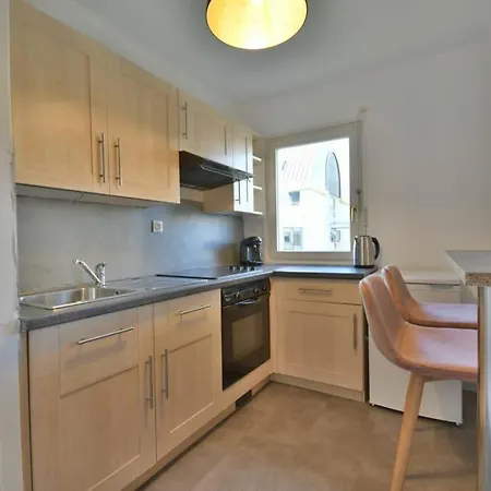 Appartamento LE COSY - Neudorf Étoile avec balcon et Parking Strasburgo