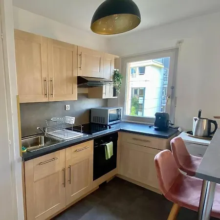 Appartamento LE COSY - Neudorf Étoile avec balcon et Parking Strasburgo